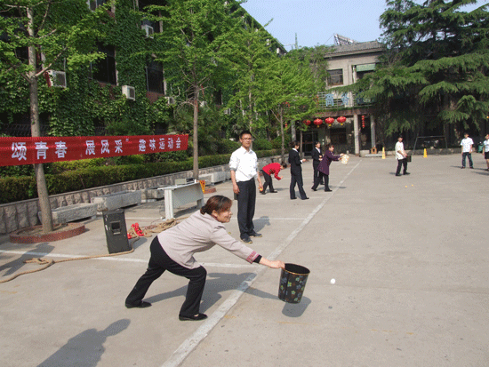 沂州府公司舉辦“迎五四 頌青春 展風(fēng)采”趣味運(yùn)動(dòng)會(huì)